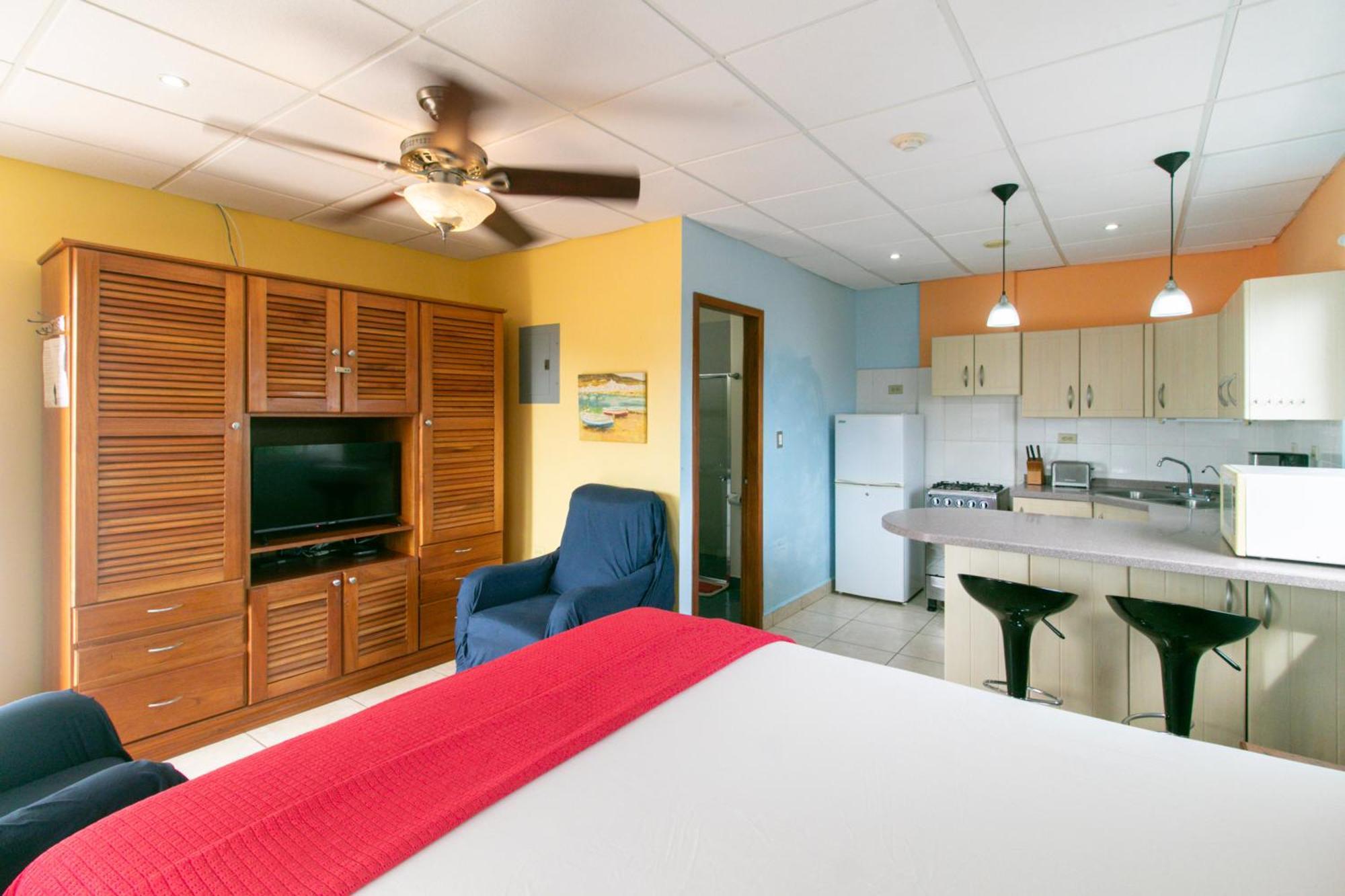 Aqua Point Condos Rentals โบกัสทาวน์ ภายนอก รูปภาพ